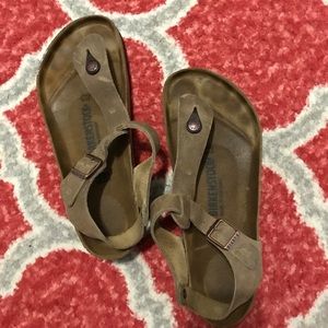 Brown birks
